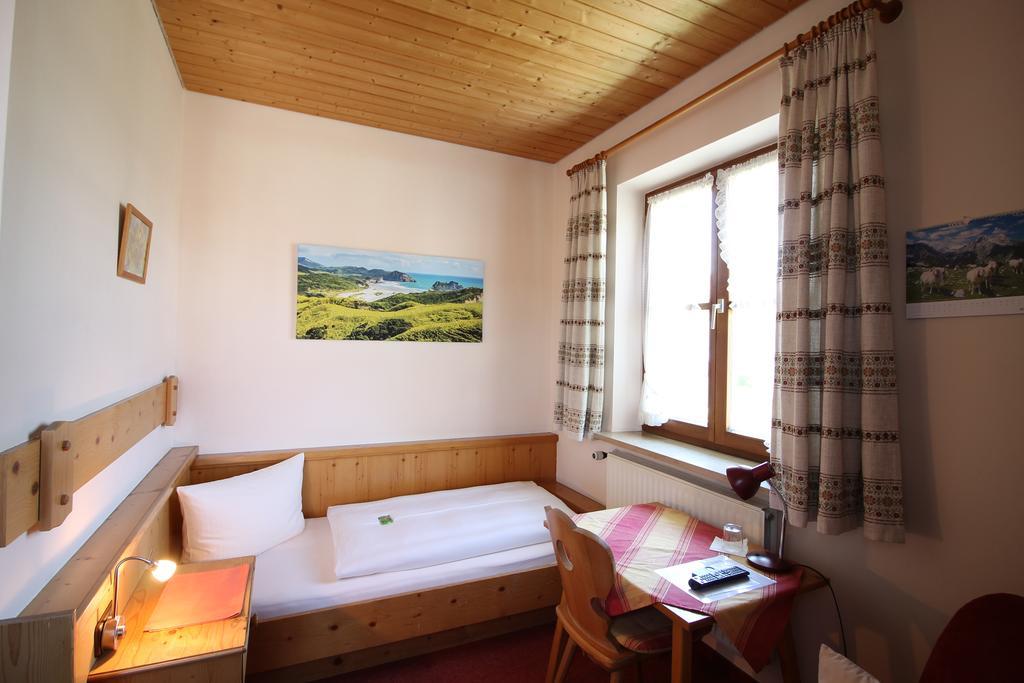 Landgasthof Pilsenhof Entenbraterei Хехендорф-ам-Пильзензее Экстерьер фото