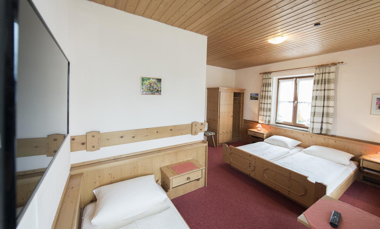 Landgasthof Pilsenhof Entenbraterei Хехендорф-ам-Пильзензее Экстерьер фото