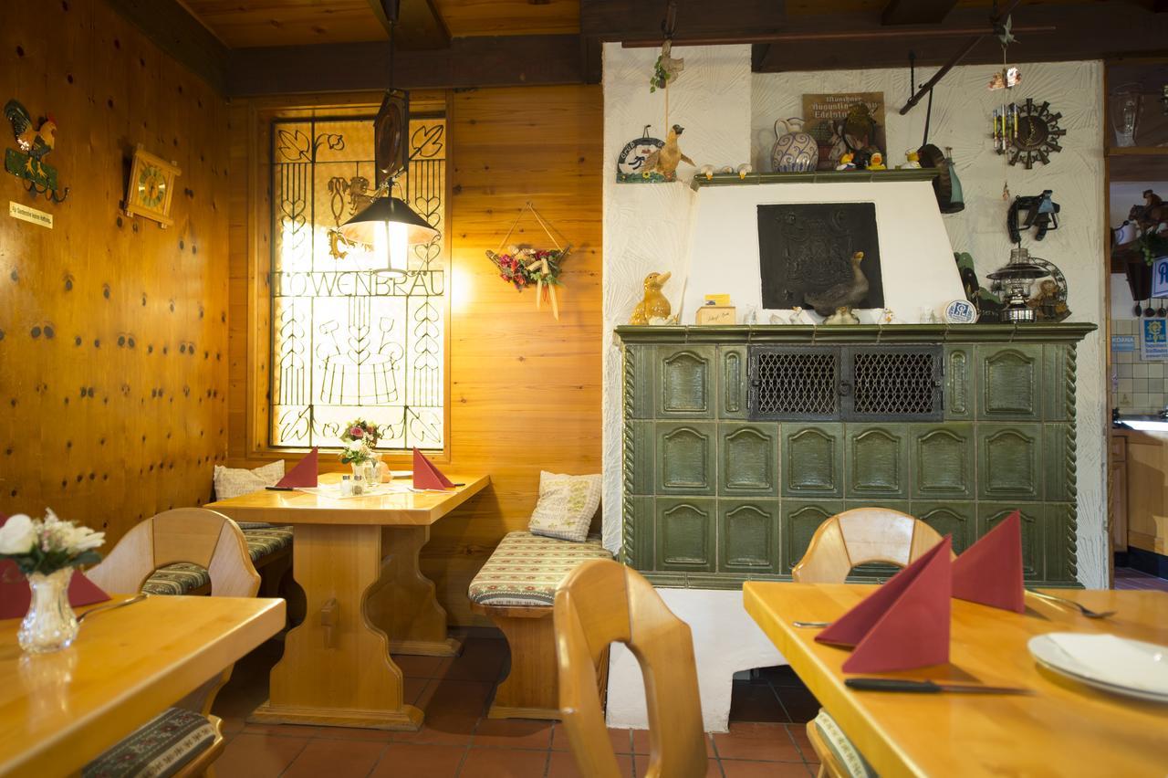 Landgasthof Pilsenhof Entenbraterei Хехендорф-ам-Пильзензее Экстерьер фото
